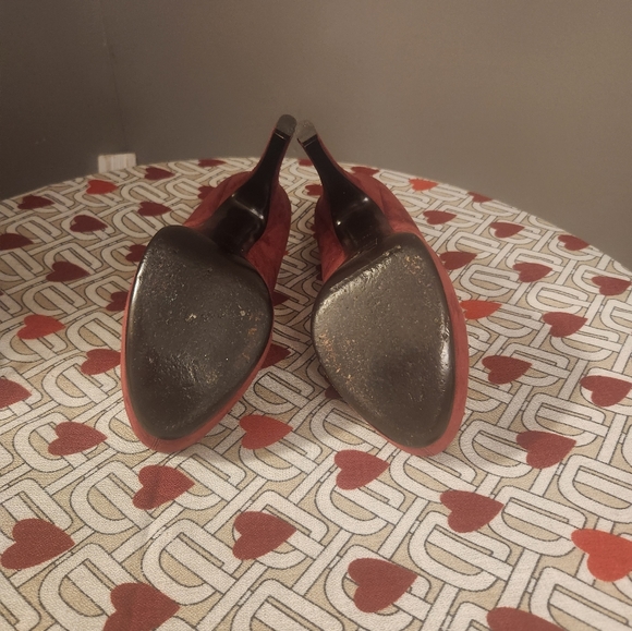 Heels - Picture 4 of 12